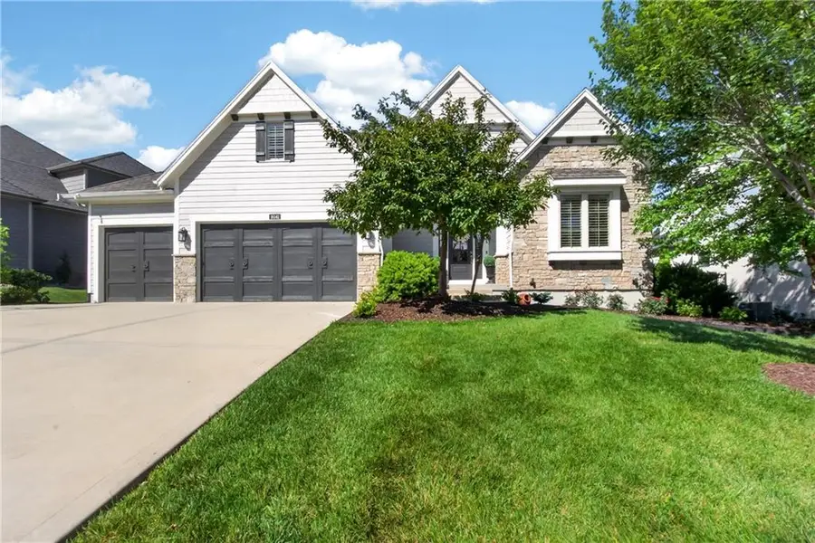 16141 Garnett Street, Overland Park, KS 66221 - #2