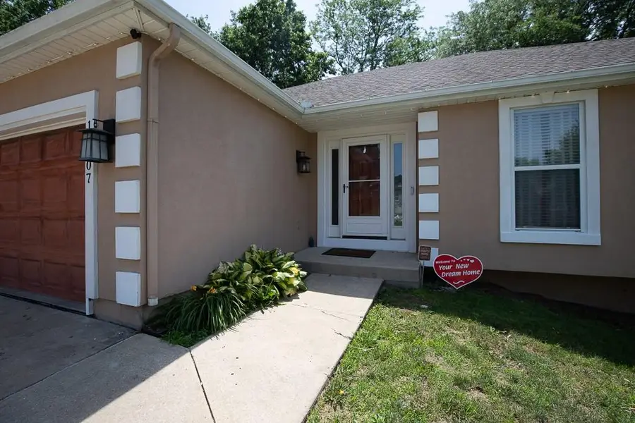 19507 Woodsbury Road, Independence, MO 64058 - #3