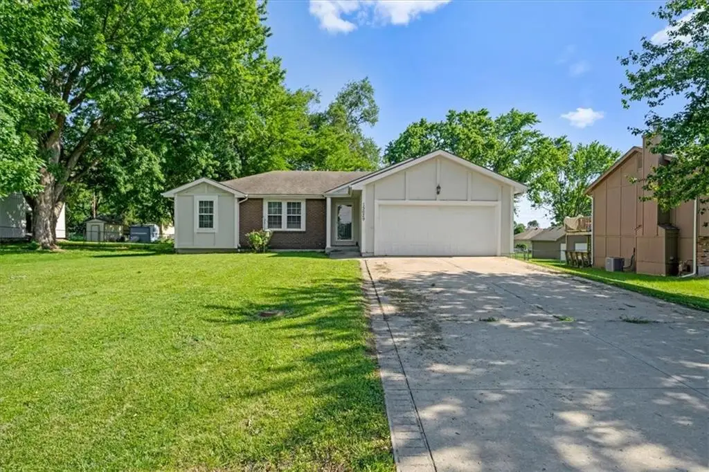 15629 Klamm Street, Basehor, KS 66007 - #1