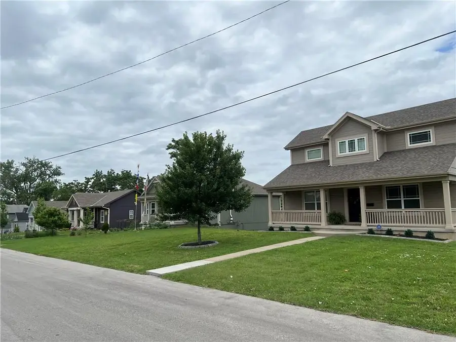 740 Everett Avenue, Kansas City, KS 66101 - #2