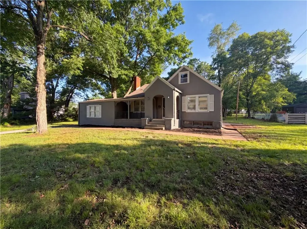 11304 E 55th Terrace, Raytown, MO 64133 - #1
