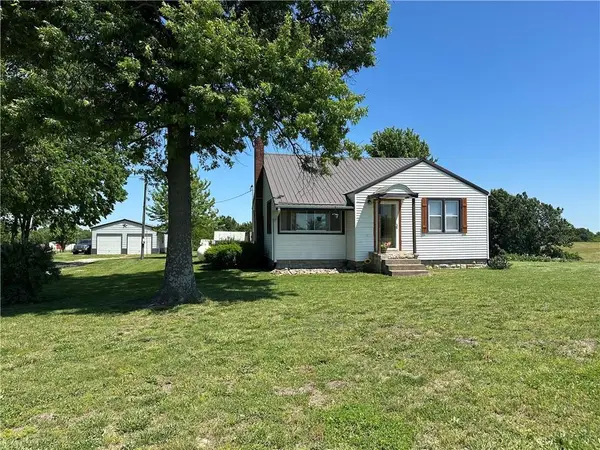 10112 SE 214th Street, Lawson, MO 64062