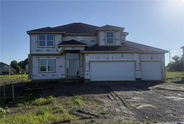 10507 N Highland Place, Kansas City, MO 64155
