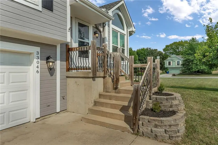 33046 W 88th Terrace, De Soto, KS 66018 - #2