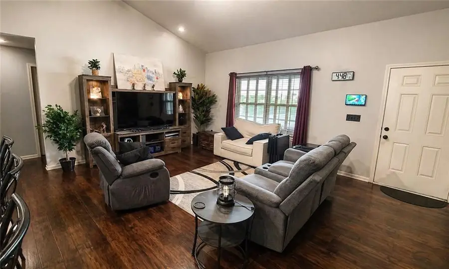 530 S Maple Street, Gardner, KS 66030 - #3