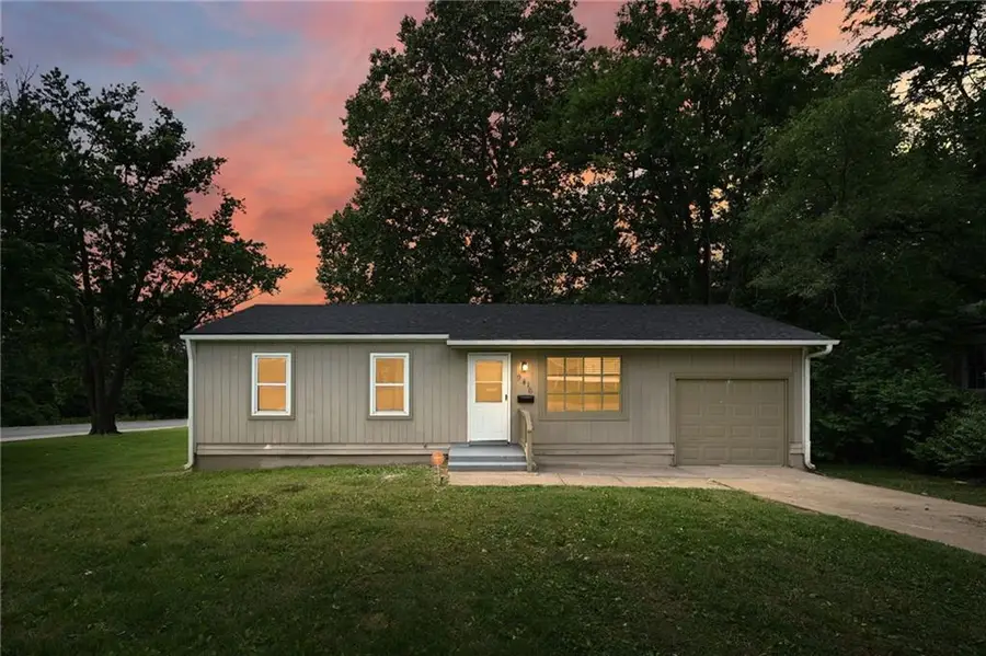 9416 Stark Avenue, Kansas City, MO 64138 - #2