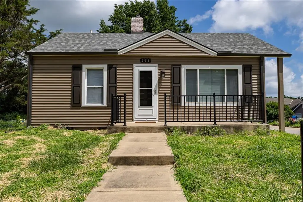 638 E Mill Street, Liberty, MO 64068 - #1