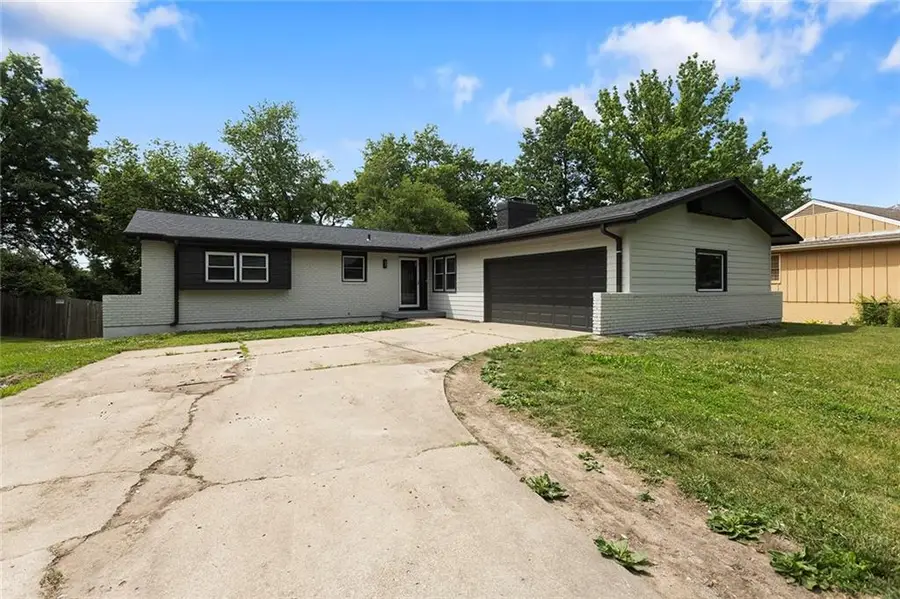 8320 Willow Way, Raytown, MO 64138 - #2