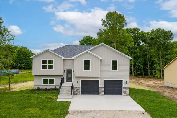 303 NE 51st Road, Warrensburg, MO 64093