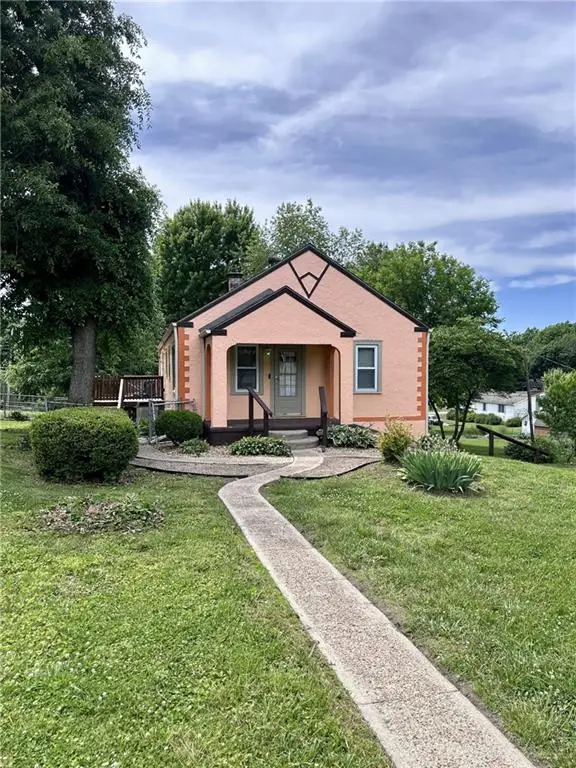 1816 South 40th Street, St Joseph, MO 64507