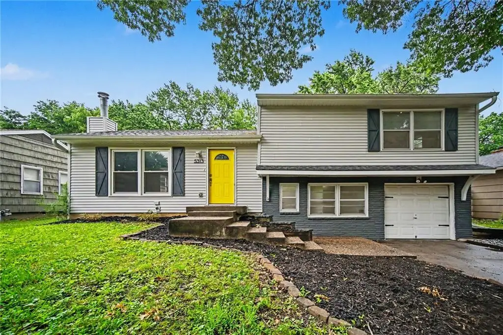5313 N Lydia Avenue, Kansas City, MO 64118 - #1
