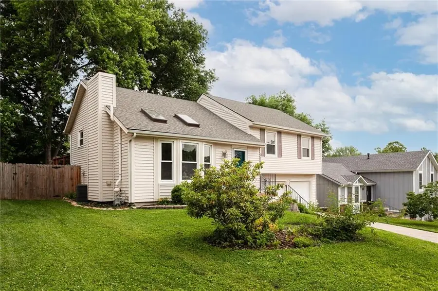 9710 W 49th Terrace, Merriam, KS 66203 - #3