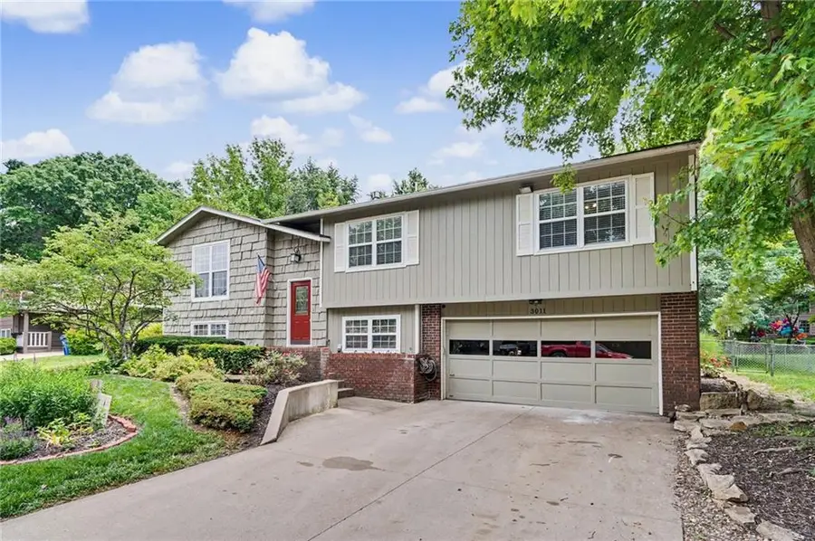3011 Tomahawk Drive, Lawrence, KS 66049 - #3
