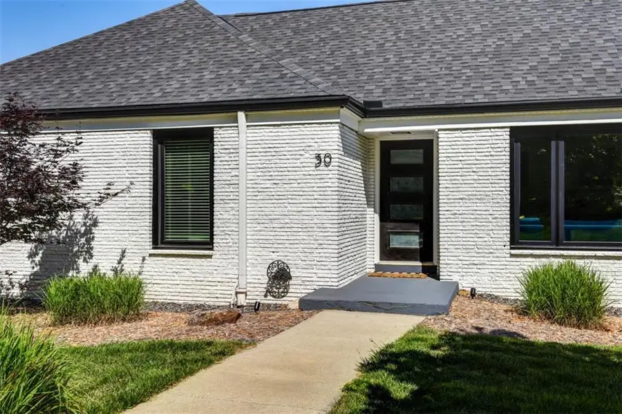 30 NE Normandy Lane, Kansas City, MO 64116 - #3