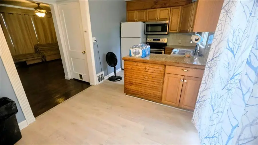 1312 W 29th Street, Independence, MO 64052 - #3