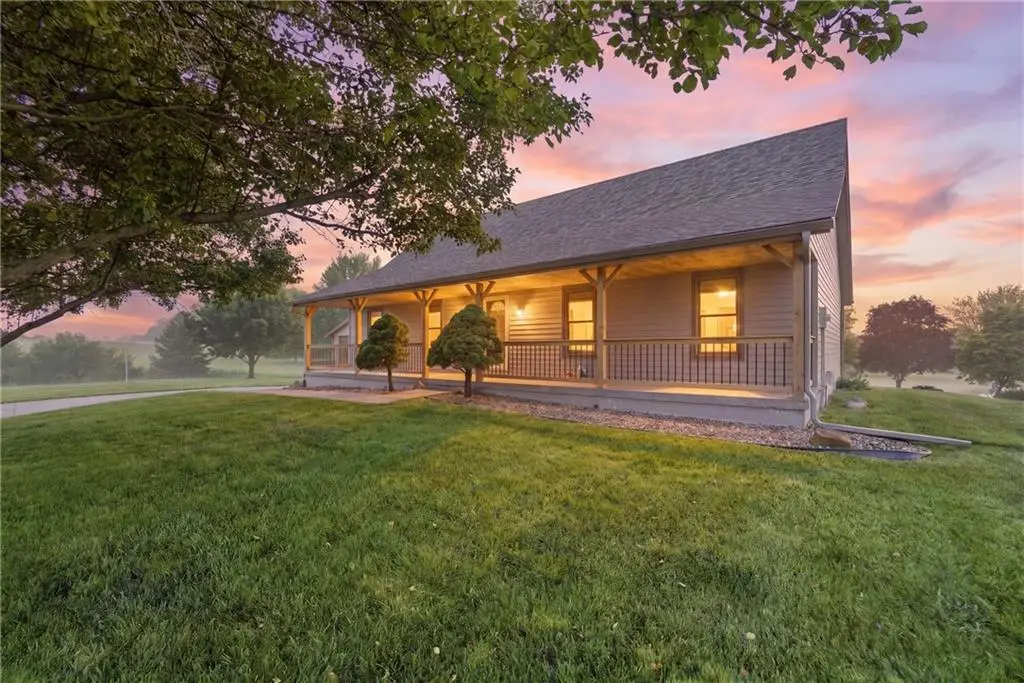 15220 Terra Pulchra Drive, Smithville, MO 64089 - #1