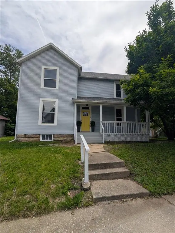 214 Bell Avenue N, Marshall, MO 65340 - #1