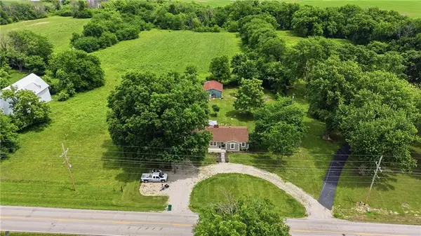 25425 S State Route K Highway, Harrisonville, MO 64701