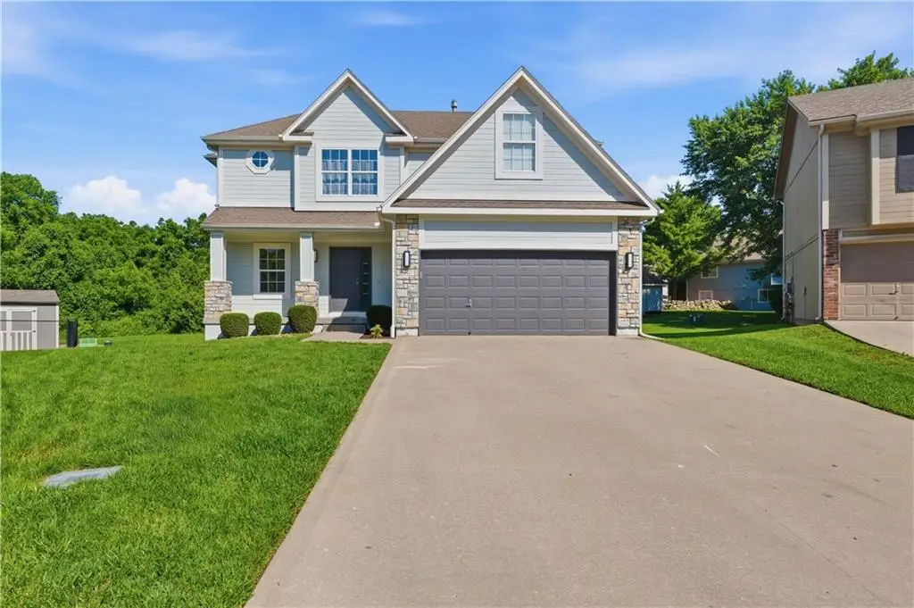 541 NW Fox Hollow Lane, Blue Springs, MO 64015 - #1