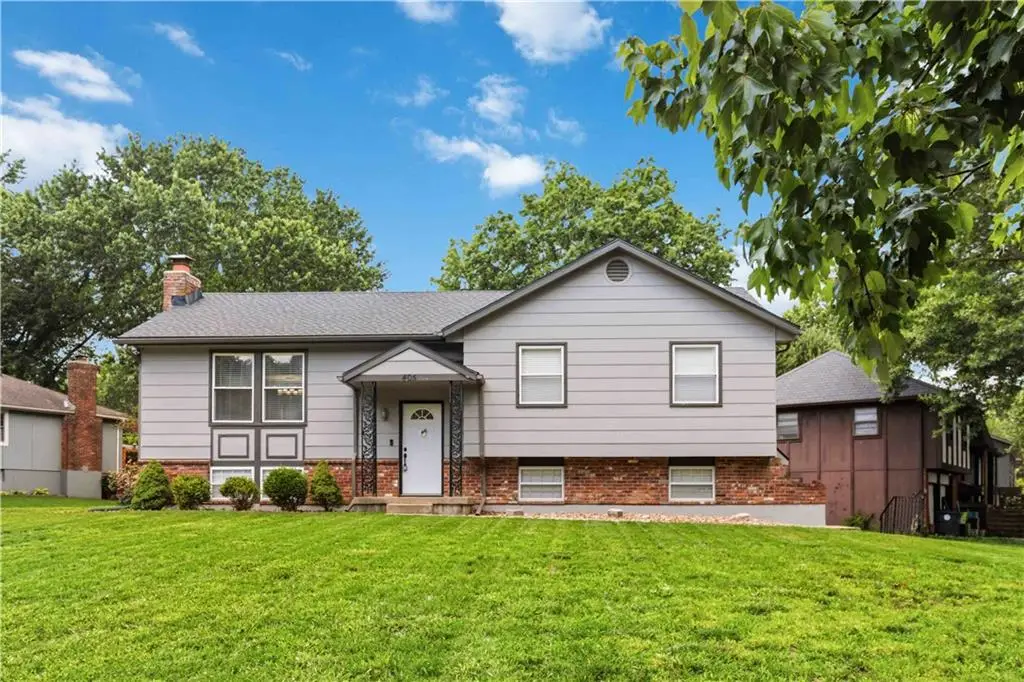 405 N Cleveland Avenue, Belton, MO 64012 - #1