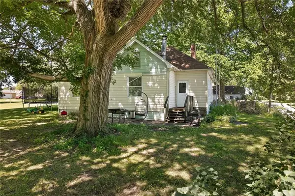 401 N Madison Street, Oregon, MO 64473