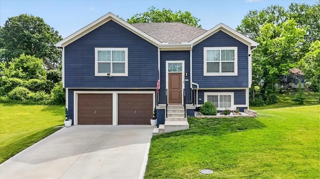 5019 N Belmont Avenue, Kansas City, MO 64119 - #1