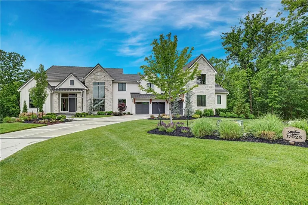 17023 Wallace Way, Loch Lloyd, MO 64012 - #1