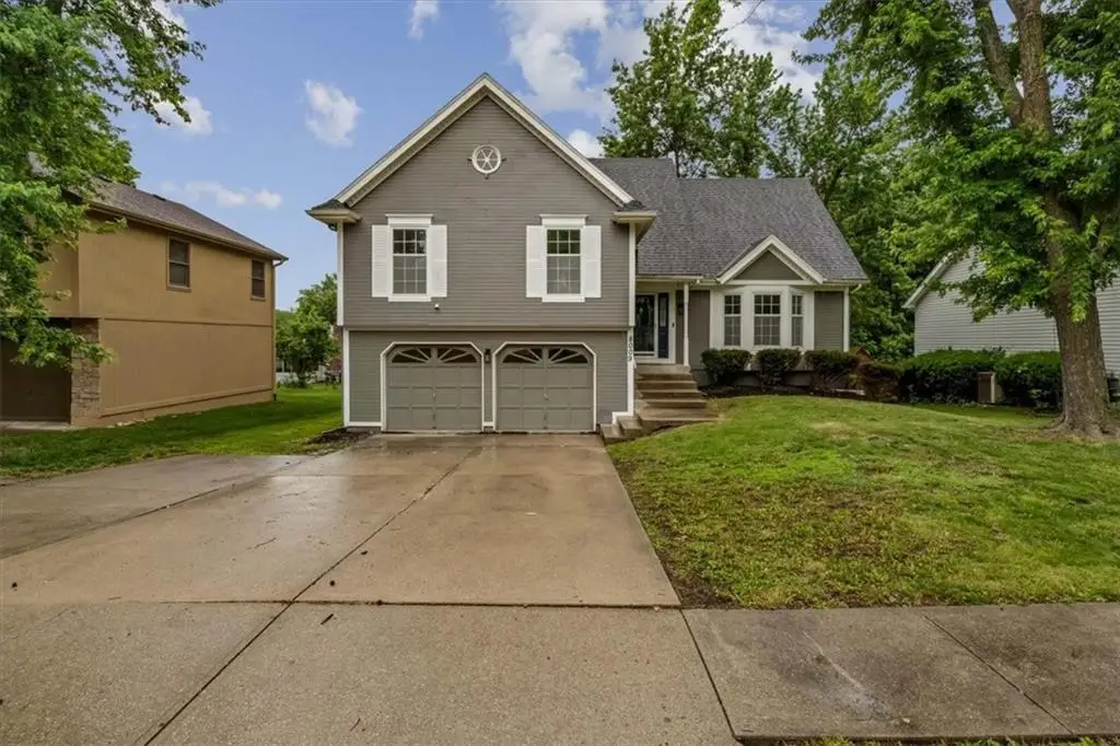 8009 E 96th Street, Kansas City, MO 64134 - #1