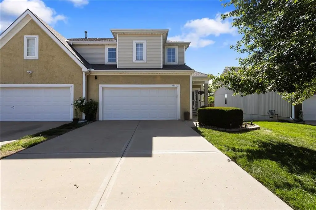 1321 N 158th Court, Basehor, KS 66007 - #1