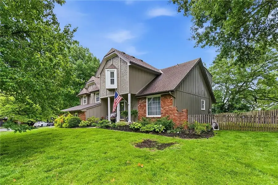 2229 W 121st Street, Leawood, KS 66209 - #3