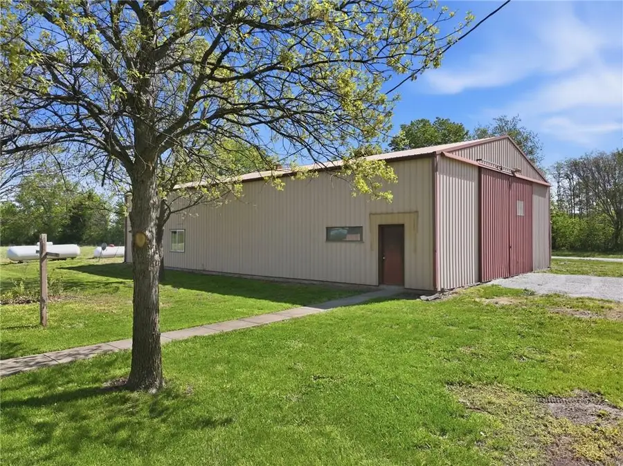 28005 S Belle Plain Road, Harrisonville, MO 64701 - #3