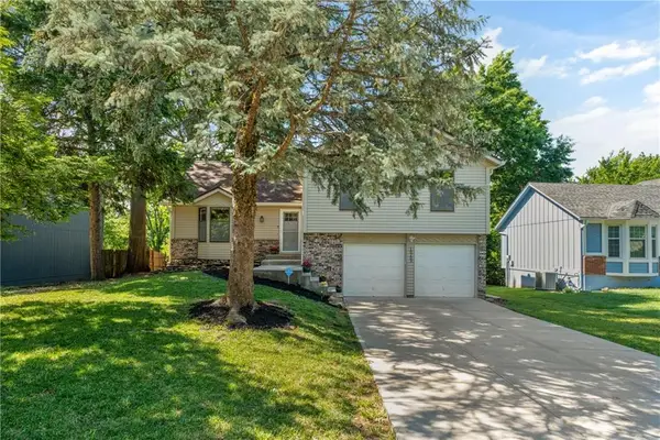 10203 W 50th Terrace, Merriam, KS 66203