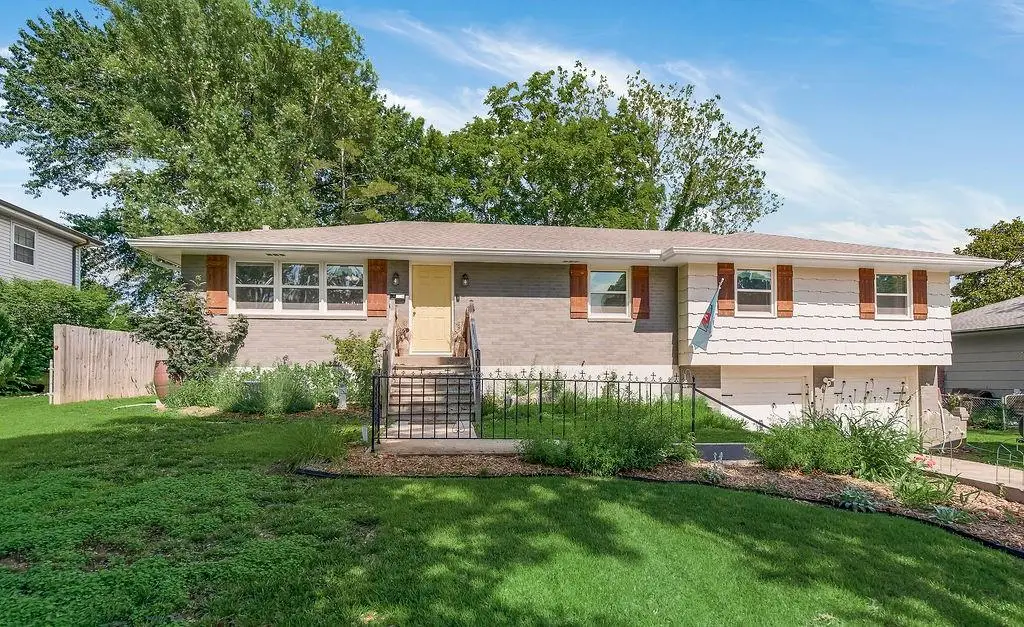 10907 Cleveland Avenue, Kansas City, MO 64137 - #1