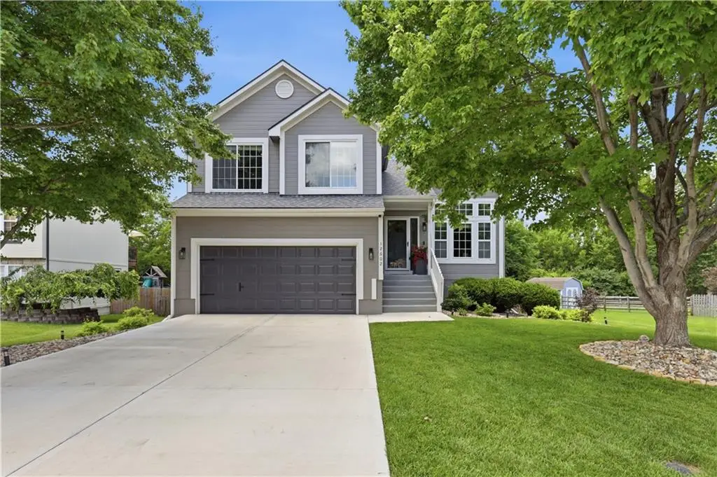 12602 S Clinton Court, Olathe, KS 66061 - #1