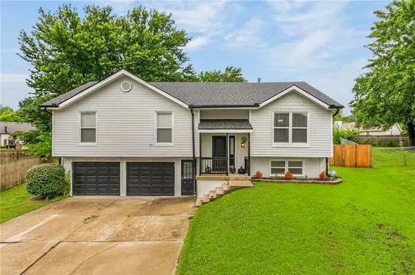 112 NW 101st Terrace, Kansas City, MO 64155