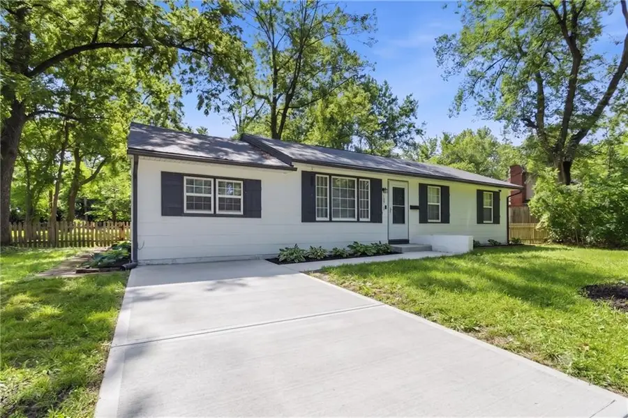 10515 Palmer Avenue, Kansas City, MO 64134 - #3