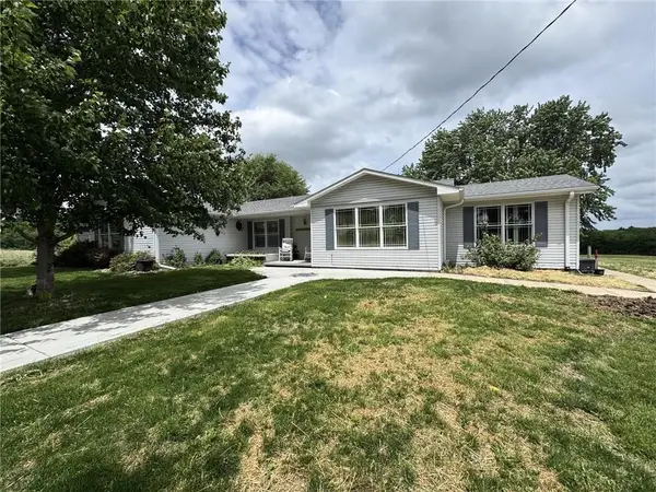 26390 228th Street, Gallatin, MO 64640
