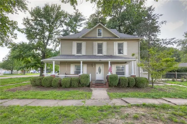 235 S Minnesota Avenue, Columbus, KS 66725