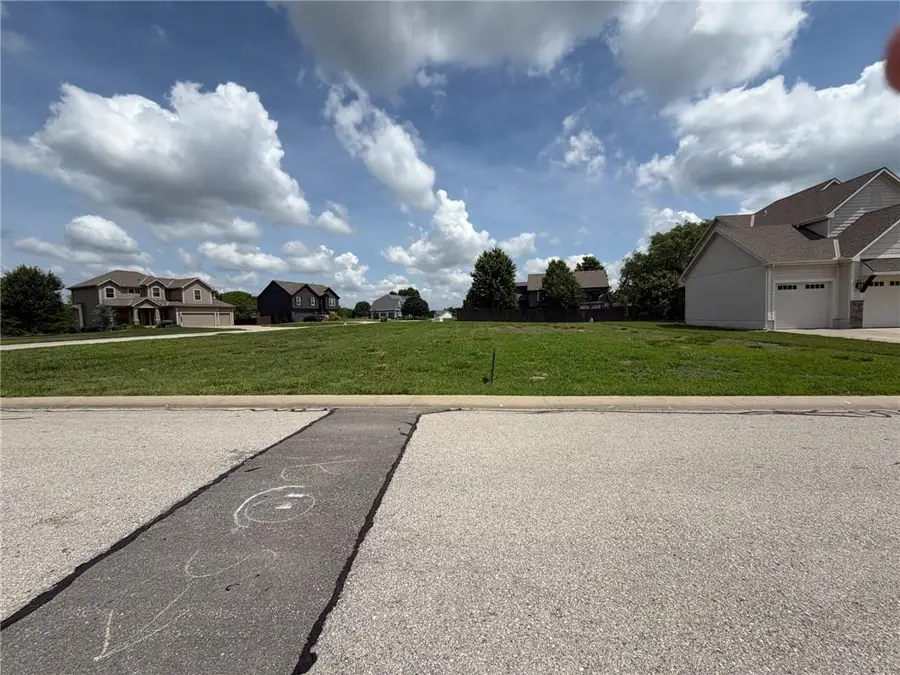 1212 S 12 Terrace, Louisburg, KS 66053 - #3