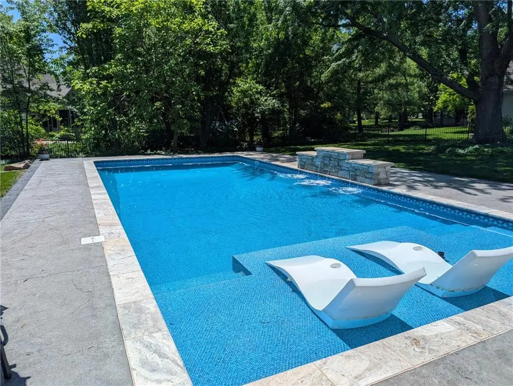 4505 W 138th Street, Leawood, KS 66224 - #1