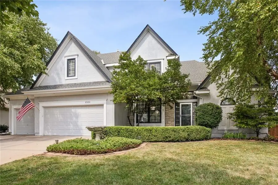 8520 W 142 Street, Overland Park, KS 66223 - #2