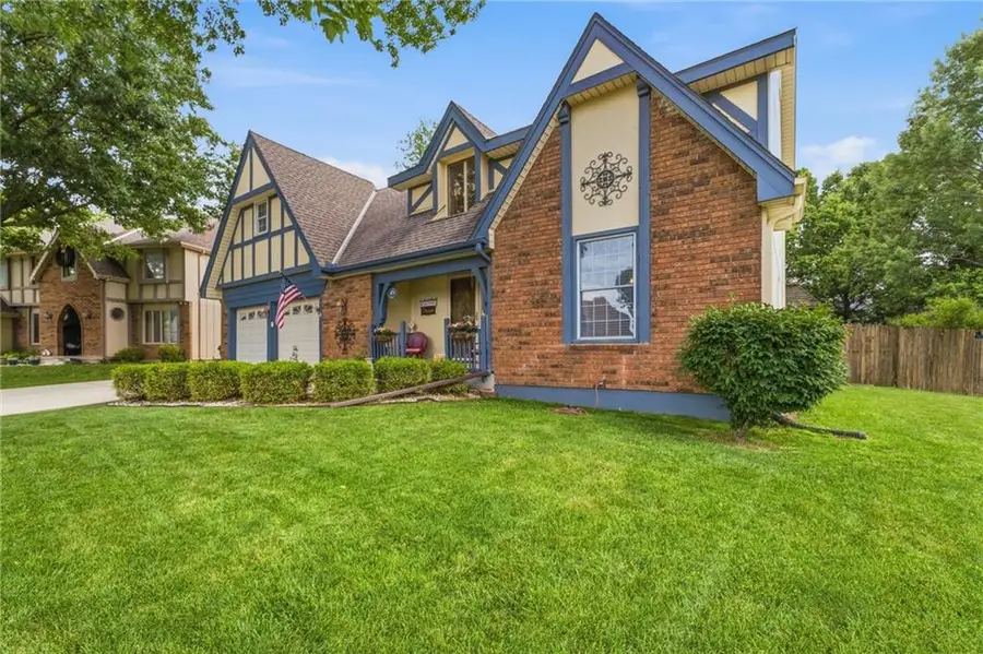 1153 E Frontier Lane, Olathe, KS 66062 - #3