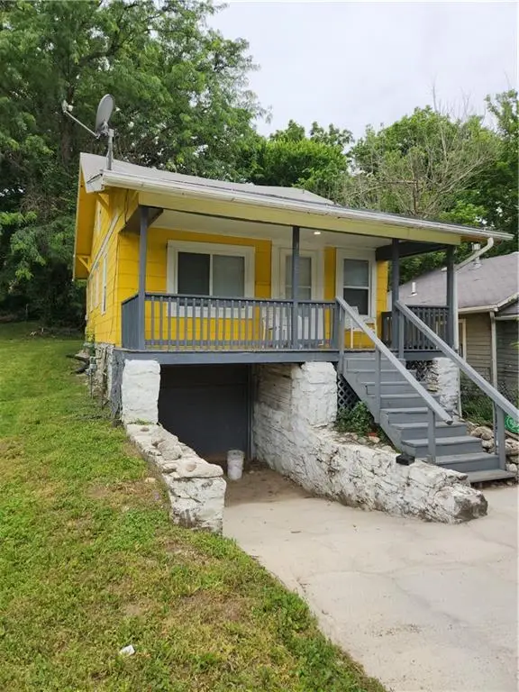 3908 Jackson Avenue, Kansas City, MO 64130 - #1