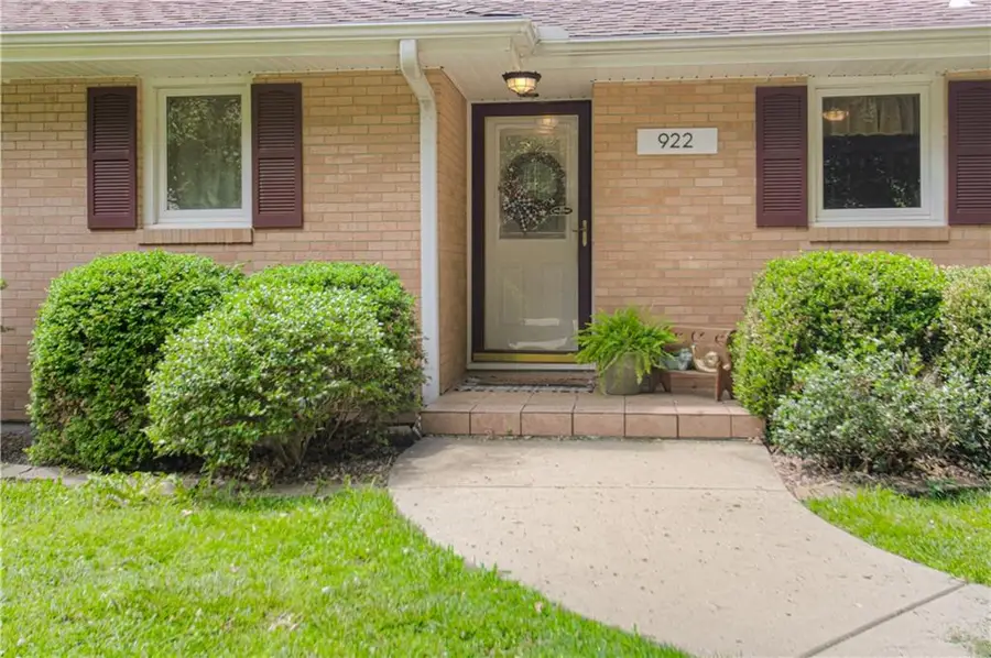922 Ridgeway Drive, Liberty, MO 64068 - #3