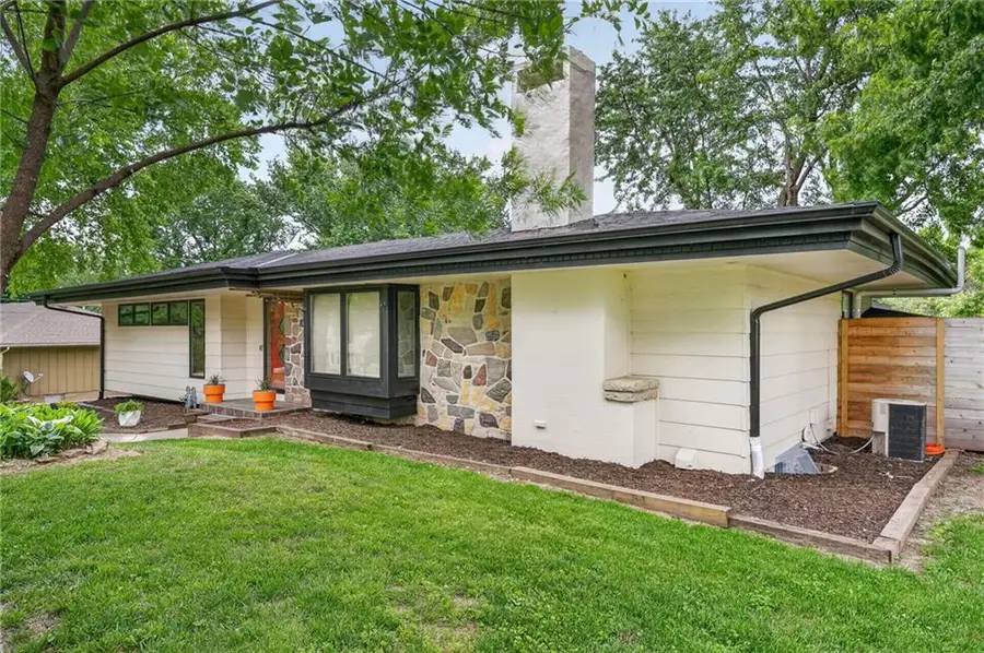 10737 Countryside Drive, Kansas City, KS 66109 - #3