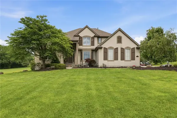 17317 S Wheatland Drive, Belton, MO 64012
