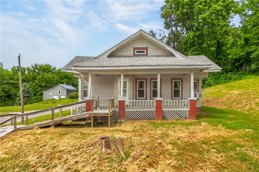401 N Adams Street, Brunswick, MO 65236 - #1