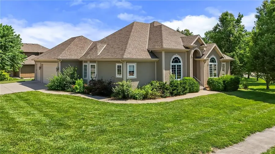 1709 Cambridge Circle, Kearney, MO 64060 - #2