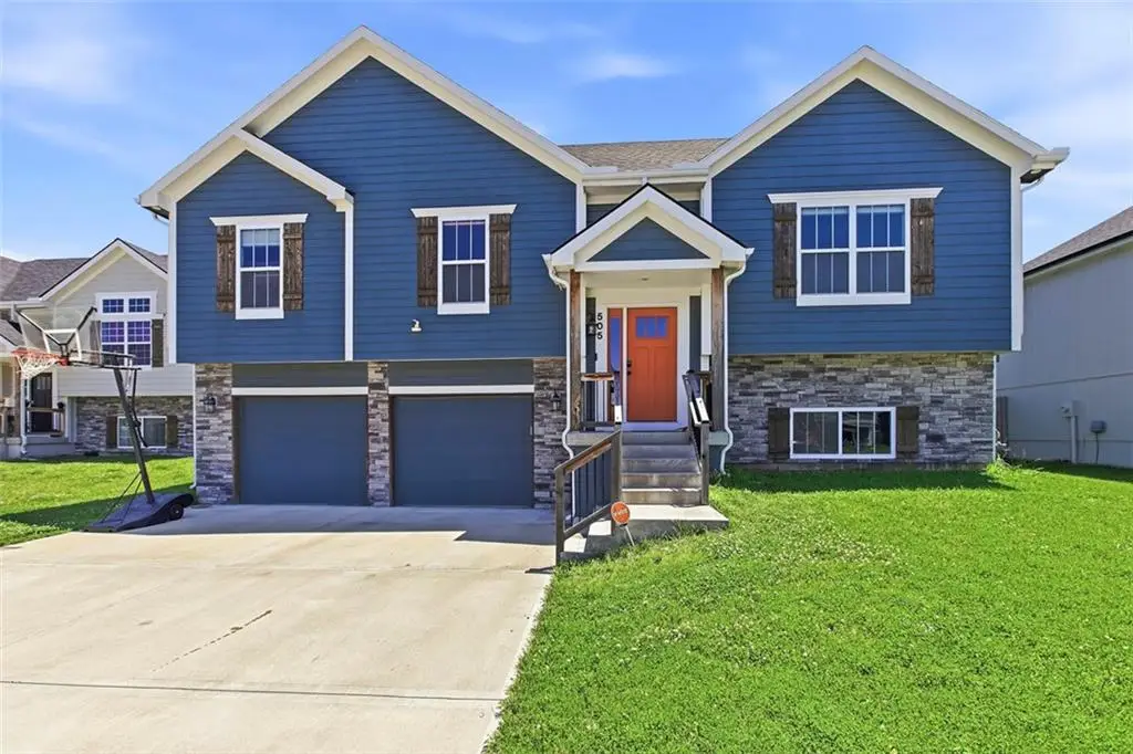 505 SW Ridgeview Drive, Grain Valley, MO 64029 - #1
