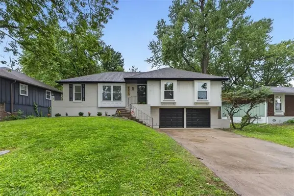 8313 E 104th Street, Kansas City, MO 64134